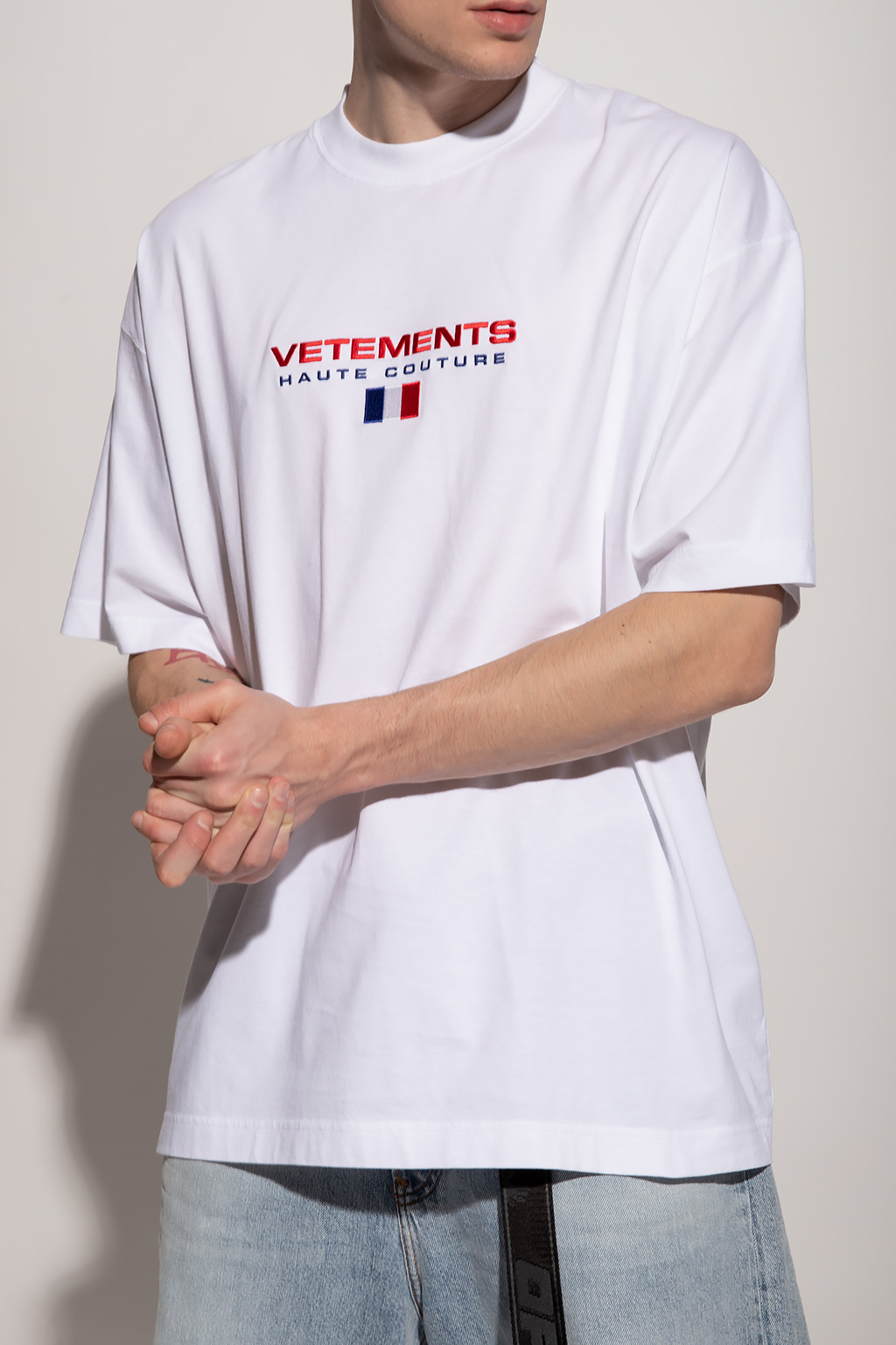 White Logo T-shirt VETEMENTS - Vitkac Canada